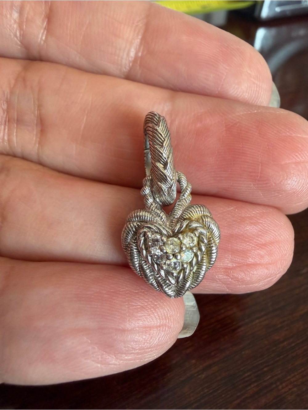 JUDITH RIPKA STERLING SILVER PENDANT/ENHANCER, BALE OPENS small - Picture 2 of 5